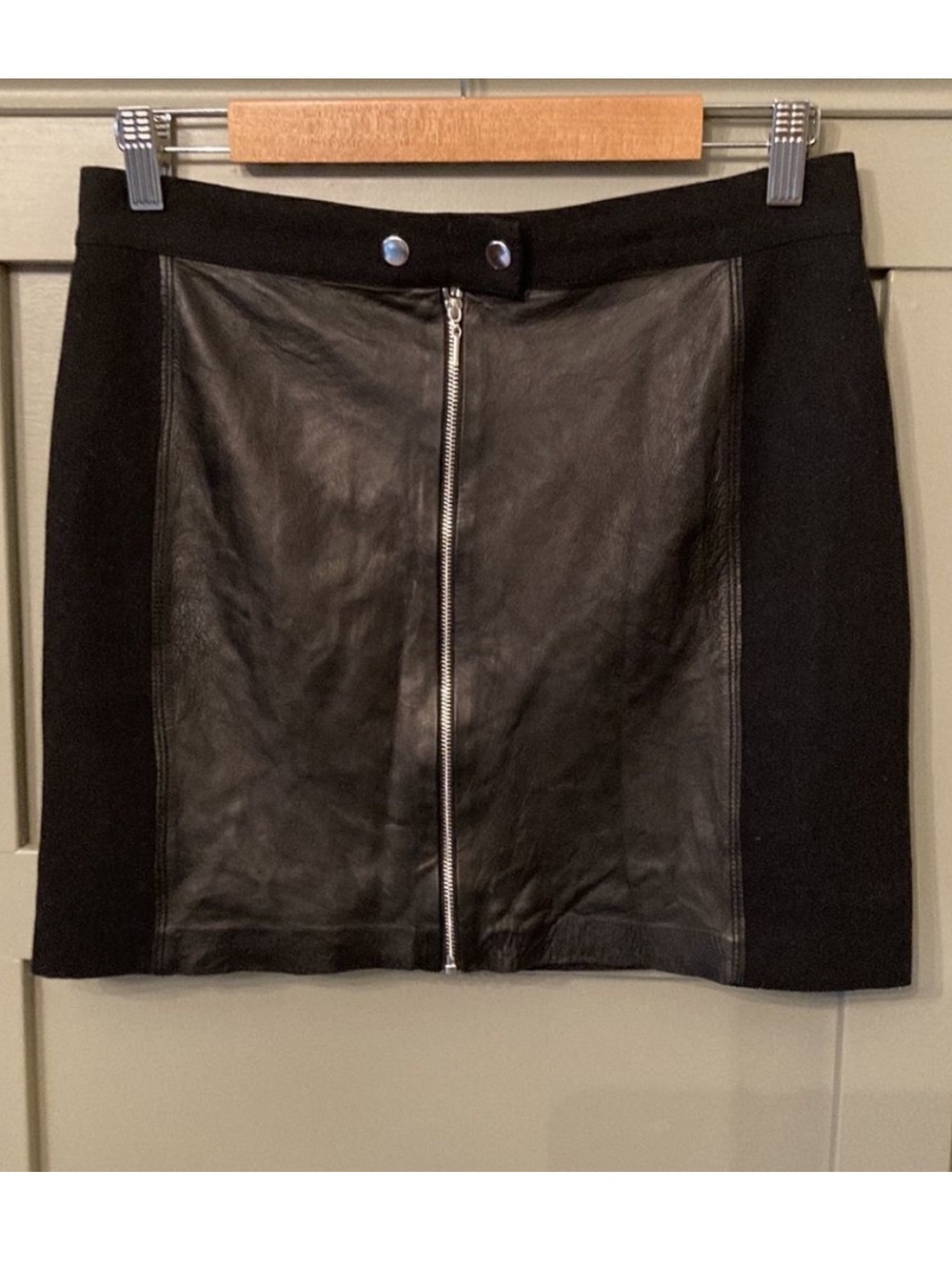 Rebecca Taylor Black Lamb Leather Zip Front Skirt Size 8